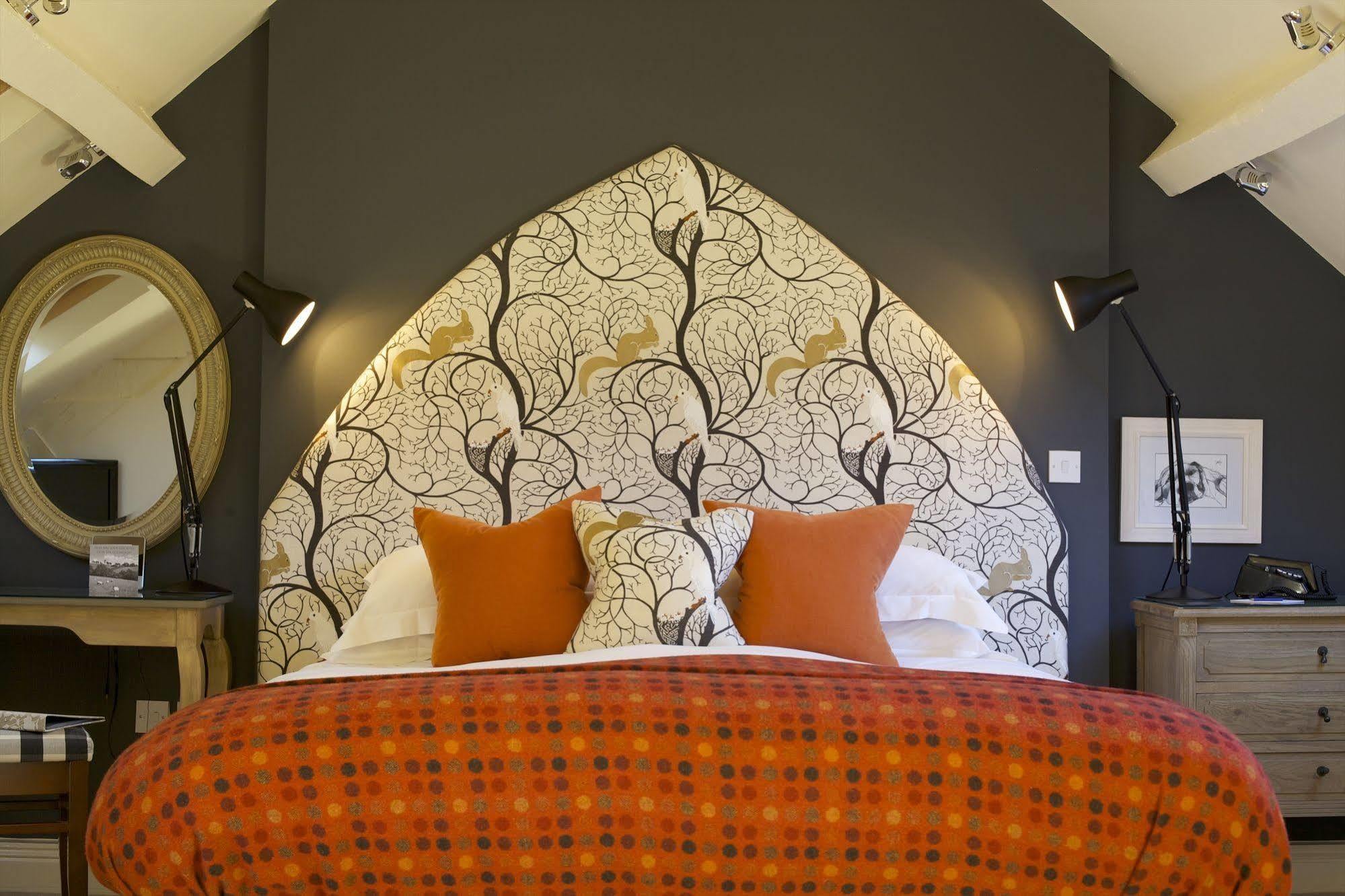 The Close Hotel Тетбъри Екстериор снимка